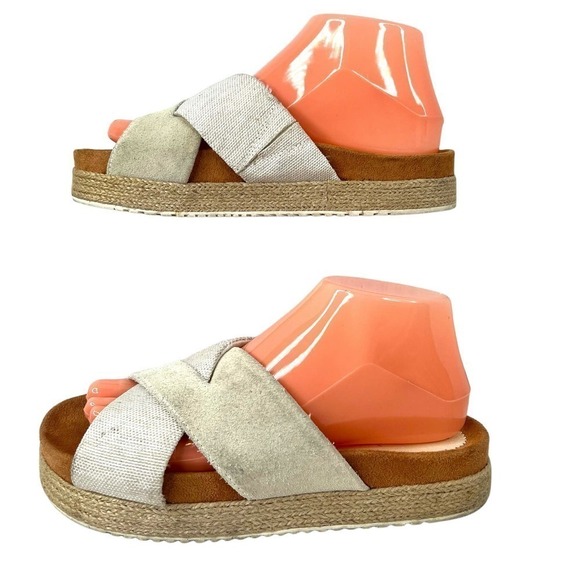 TOMS Paloma Cross Front Suede Sandals in Cream Women's Size 7 - Picture 6 of 10